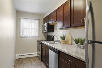 Building Photo - Rose Vista Apartments