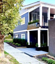 Building Photo - 1906 Grant St