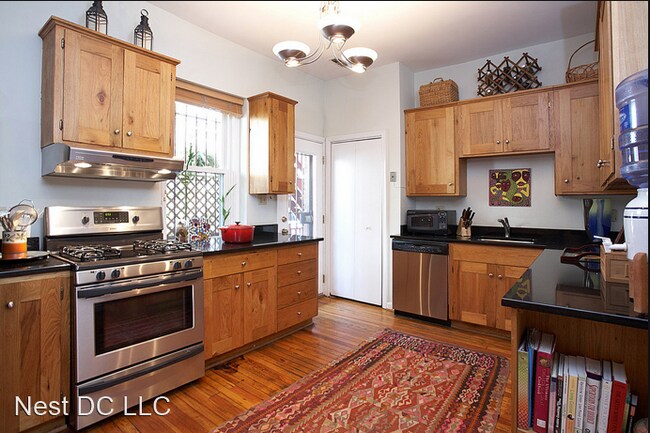 Building Photo - 2 br, 2 bath House - 1717 T ST NW Unit 12