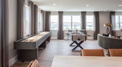 Building Photo - 2425 Bell St