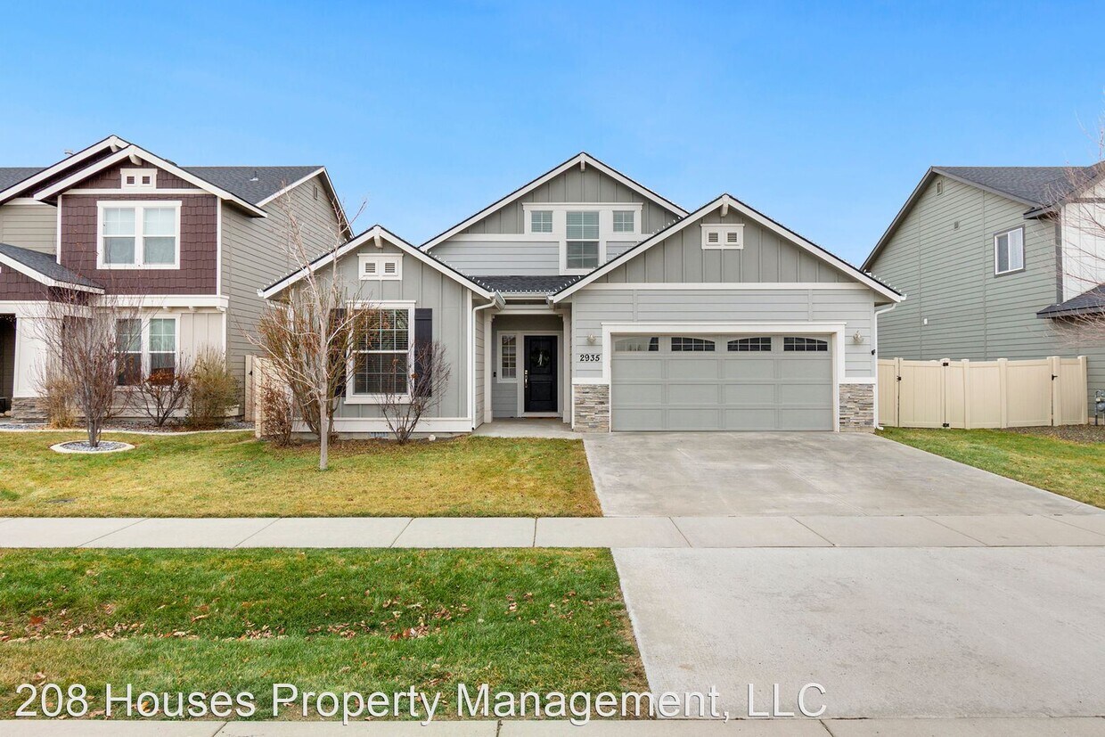 3 br, 2 bath House 2935 NW 8th Ave House Rental in Meridian, ID