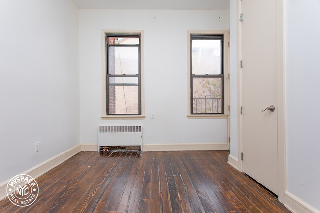 Building Photo - 361 Graham Ave