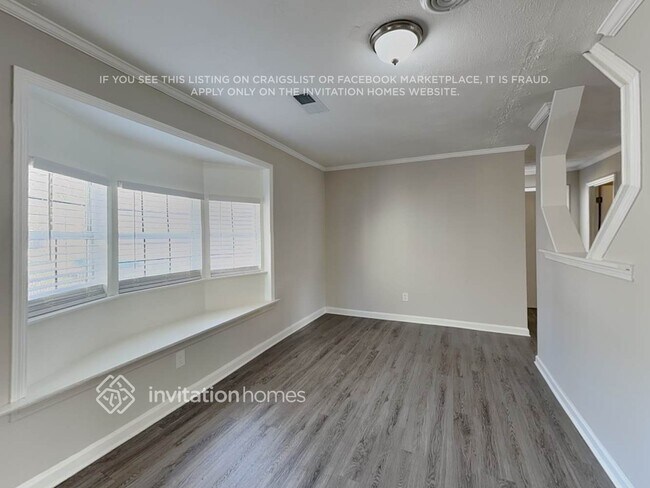 Foto del edificio - 6823 Springwood Dr