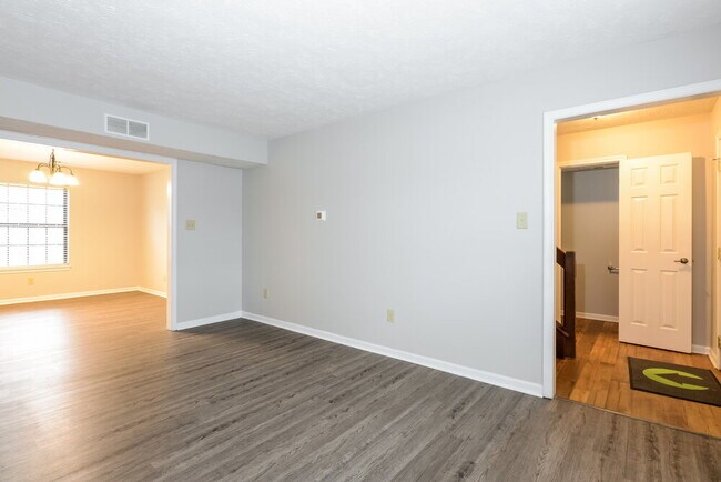 Foto del edificio - 9124 Lansburgh Ct