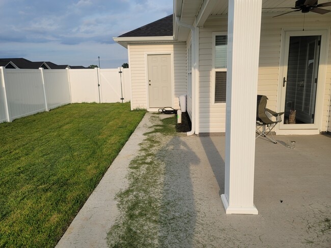 Building Photo - 101 Seabiscuit Ct