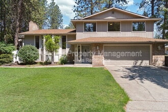 Building Photo - 5806 W Pacific Park Dr