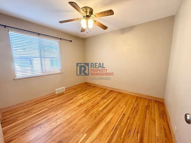 Foto del edificio - 2474 S Ogden St