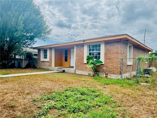 Building Photo - 2757 Melba Ave