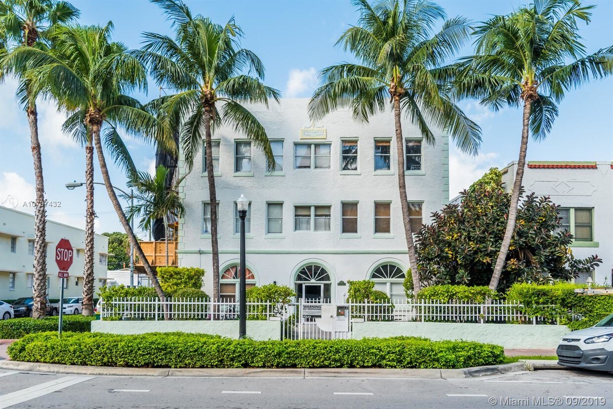 802 Euclid Ave 302 Miami Beach FL 33139 - 802  Euclid Ave  302 Miami Beach FL 33139