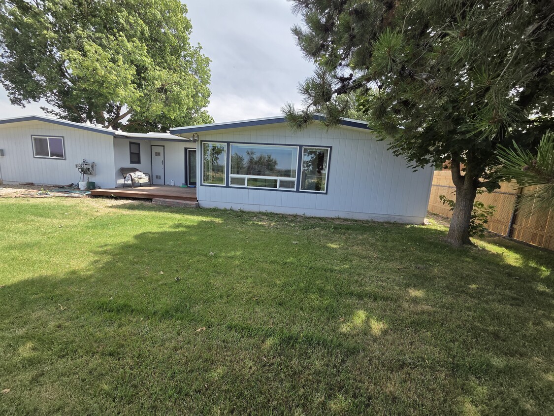 Primary Photo - 2215 Terrace Dr