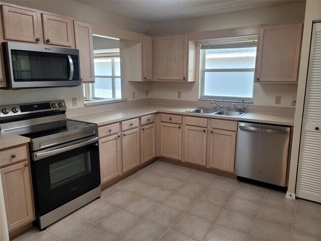 Foto del edificio - 9265 SW 92nd Place Rd