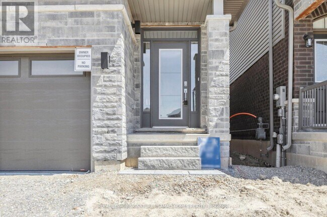 Building Photo - 24 Holder Dr