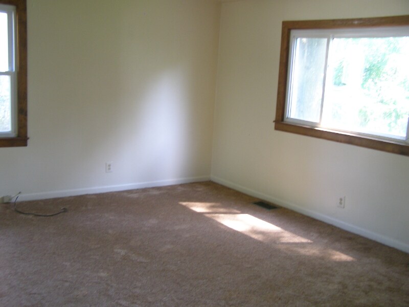 Building Photo - 32260 Hillsdale Ct