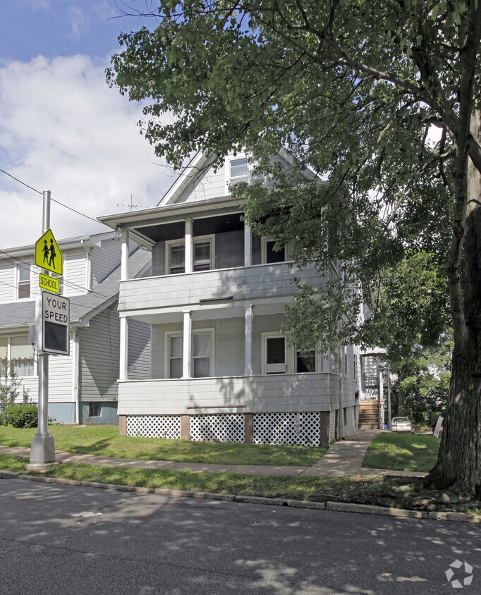 98 Cedar St, Garfield, NJ 07026 Apartments in Garfield, NJ