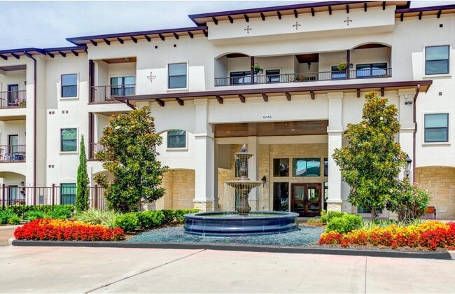 Building Photo - 15455 Canterbury Forest Dr