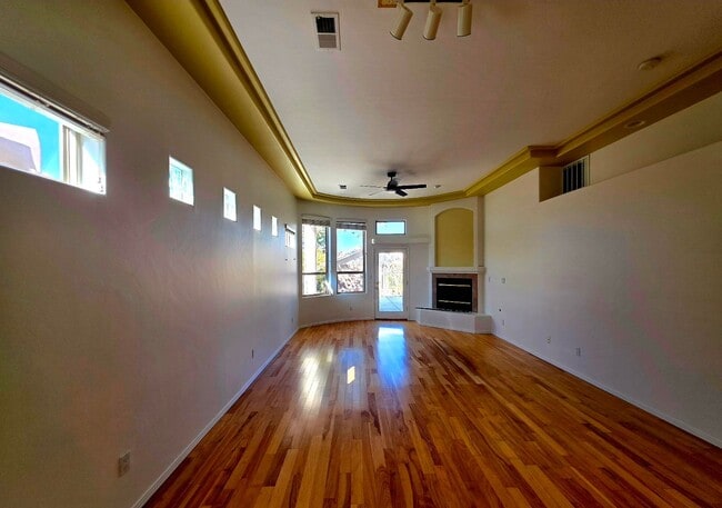 Foto del edificio - 3-Bedroom, 2-Bathroom Home in Desirable Fa...