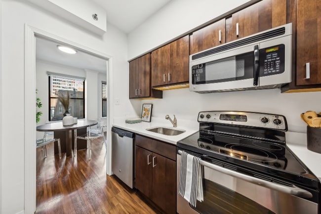 Foto del edificio - 228 E Chestnut St