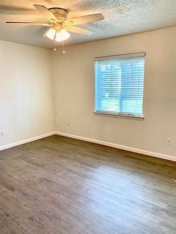Foto del edificio - 109 Wildwood Ct