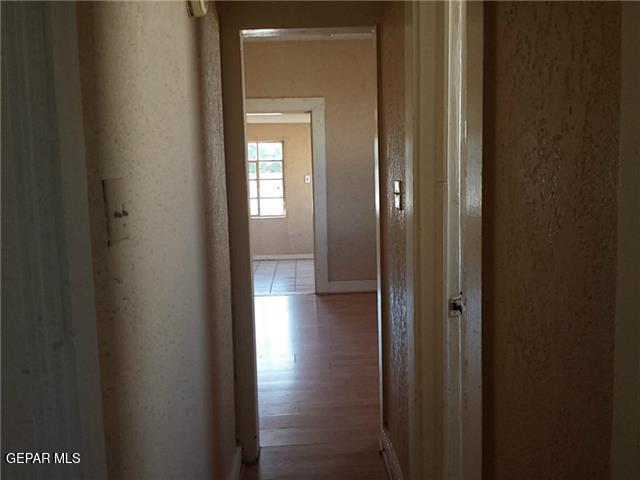 Building Photo - 2201 Tremont Ave