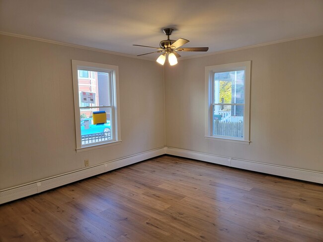 Living Room - 45 Kinnaird St