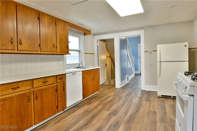 Foto del edificio - 2785 Deforest Rd SE