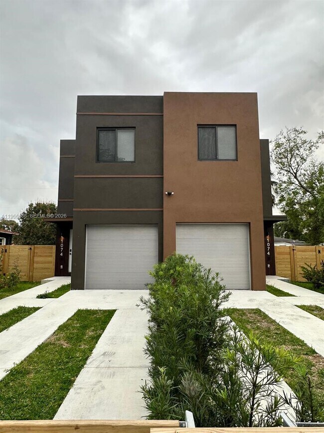 Foto del edificio - 1074 NW 61st St