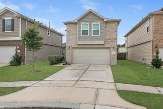 Building Photo - 647 Ash Mill Dr