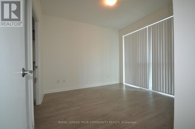 Building Photo - 11-1411 Bogert Ave