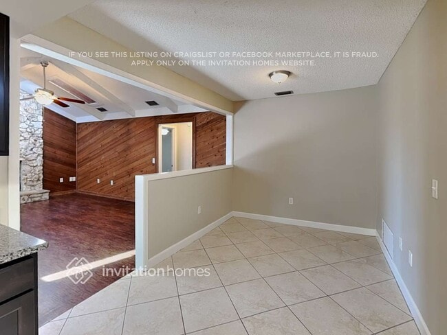 Building Photo - 2711 Citron Dr