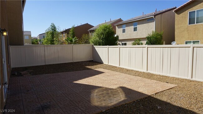 Foto del edificio - 5556 W Sun Temple Ave