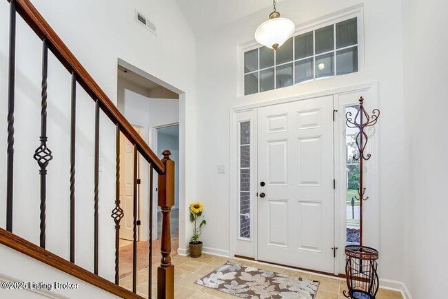 Foto del edificio - 16982 Green Crest Ln