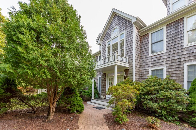 Building Photo - 83 Laurel Valley Dr