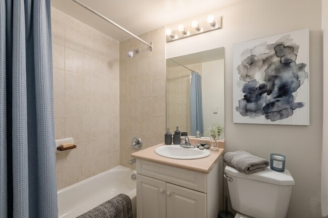 JR 1 chambre - Grand Avenue Apartments