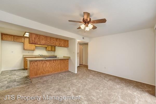 Building Photo - 2512-2514 Larkspur Ln