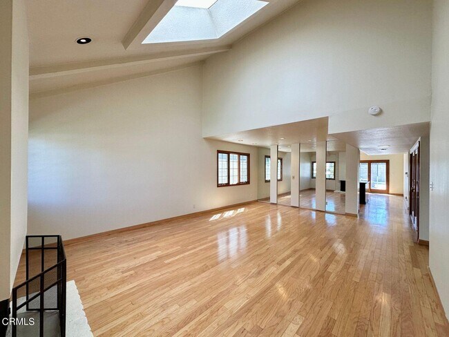 Foto del edificio - 1236 Seafarer St