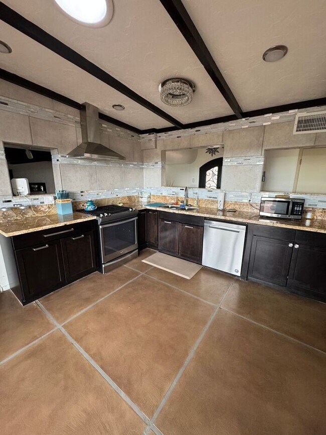 Foto del edificio - 4030 E Camino de la Bajada