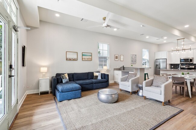 Photo - 4 Bed 3 Bath unit featuring a wet bar!! Apartment