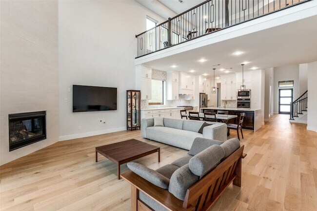 Foto del edificio - 3712 Connie Ln