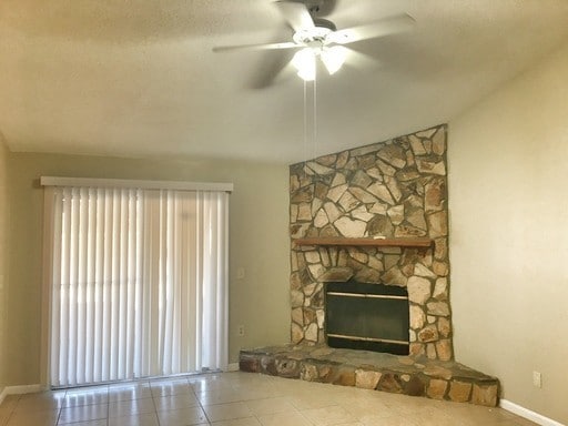 Building Photo - Move In Ready!