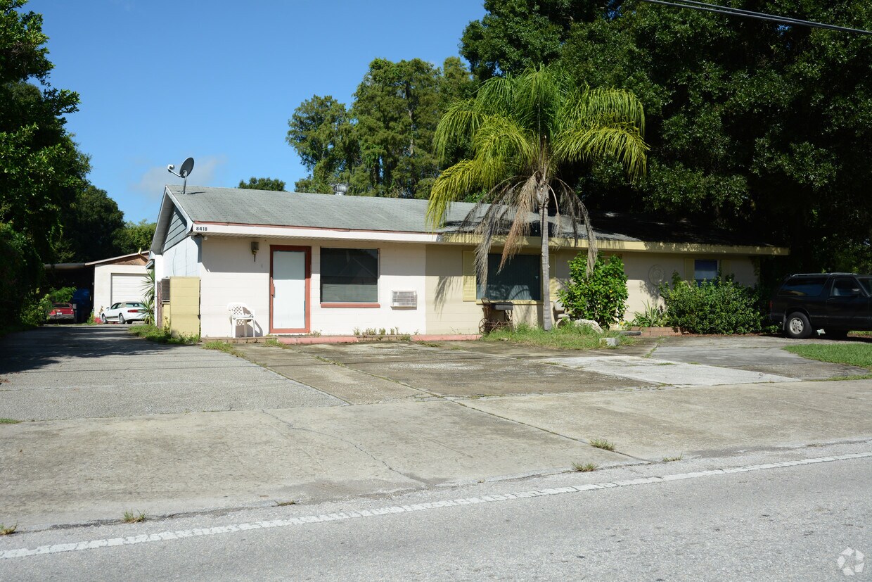 Primary Photo - 8418 N Grady Ave