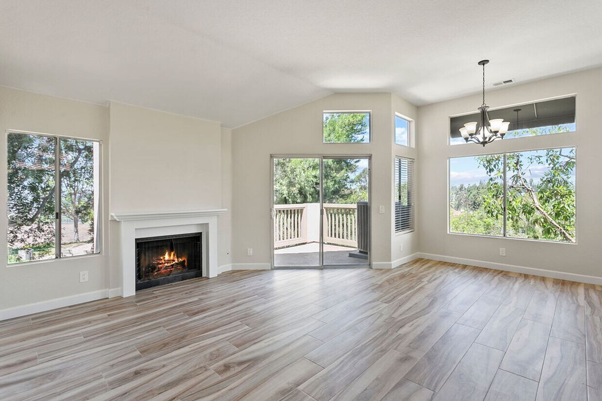 Foto principal - Beautiful End Unit Condo with Overlook of ...