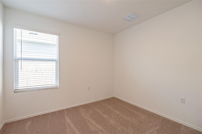 Building Photo - 14212 Lyndora Ln