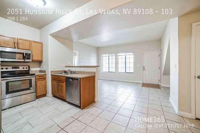 Building Photo - Gorgeous 2 Bedroom 2 Bathroom Condo - Look...