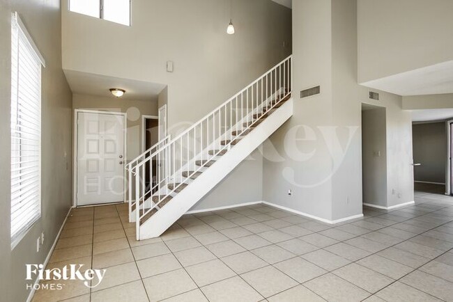 Building Photo - 11226 N 67th Dr