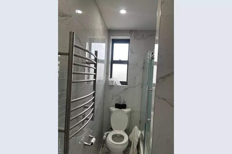 Foto del edificio - 754 Brady Ave