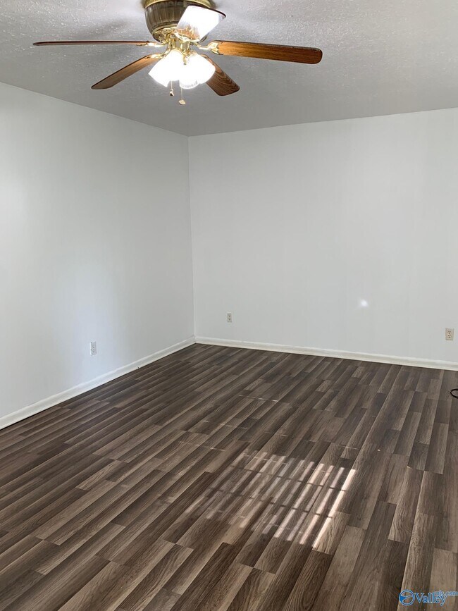 Foto del edificio - 16643 Jay St