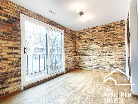 Building Photo - 1257 W Belden Ave