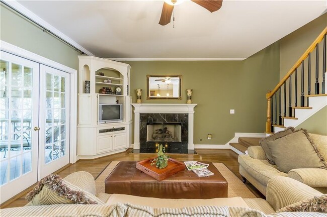 Foto del edificio - 2242 Lenox Walk NE