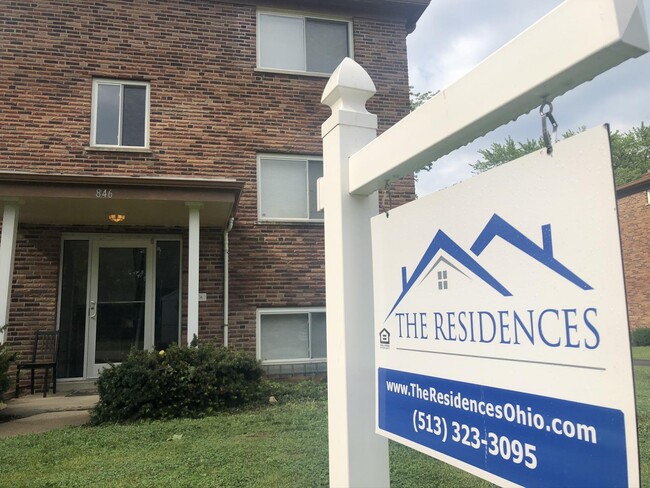 Foto del edificio - 846 Youngs Ln