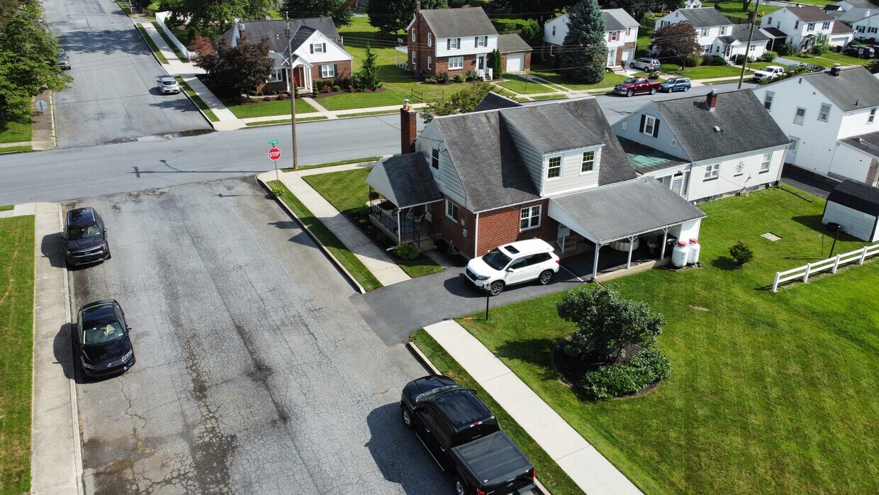 Foto del edificio - 701 W Oak St